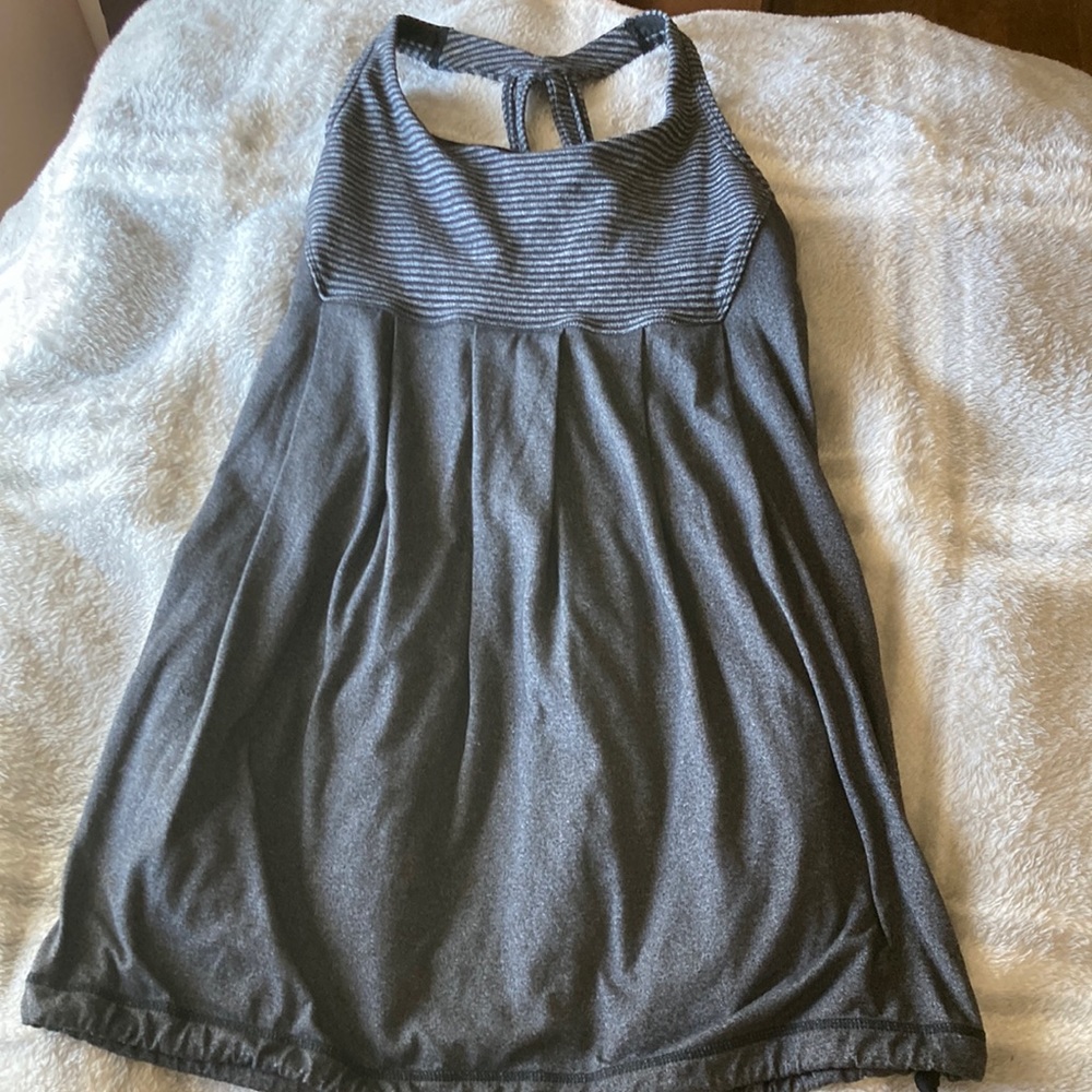 Lululemon tank top size 4